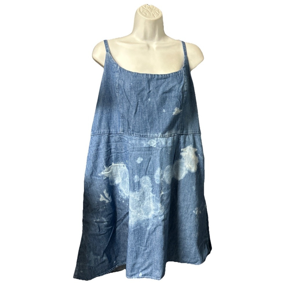 Old Navy Women's XL Denim Mini Dress Sleeveless Pockets Smocked Bleached Boho
